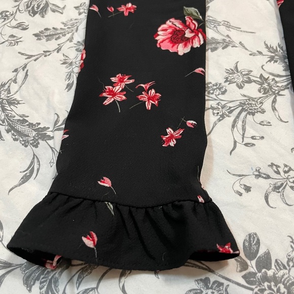 Black floral mini dress - Picture 3 of 4